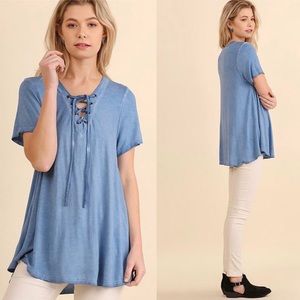 Umgee Acid Wash Lace-Up Tee Lightweight Summer Soft Basic Blue Size Small